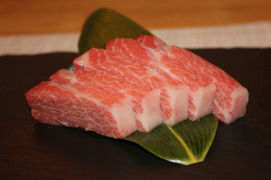 [surgelé] Thon rouge SAKU Kuromaguro Otoro entre 300 et 1000 grammes au choix 本マグロ柵 大トロ