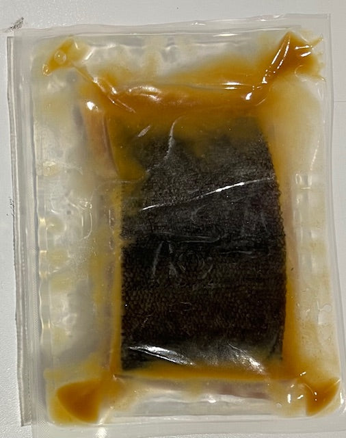 [surgelé] Morue assaisonnée à la japonaise 1 pièce entre 230 et 260g 銀鱈西京漬け 1切